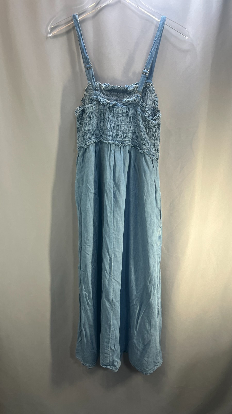 Isabel Maternity By Ingrid & Isabel Maxi Dress Womens M Blue Chambray Smocked