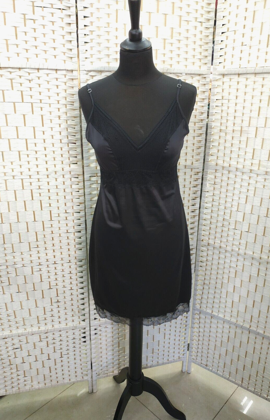 Michal Negrin Black Dress Decorated With Lace At The Bottom Size – M –