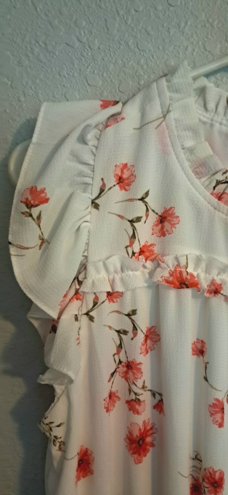 CeCe Medium White & Pink Floral , Ruffle Midi Dress Flutter Sleeves ,Linded 🌺