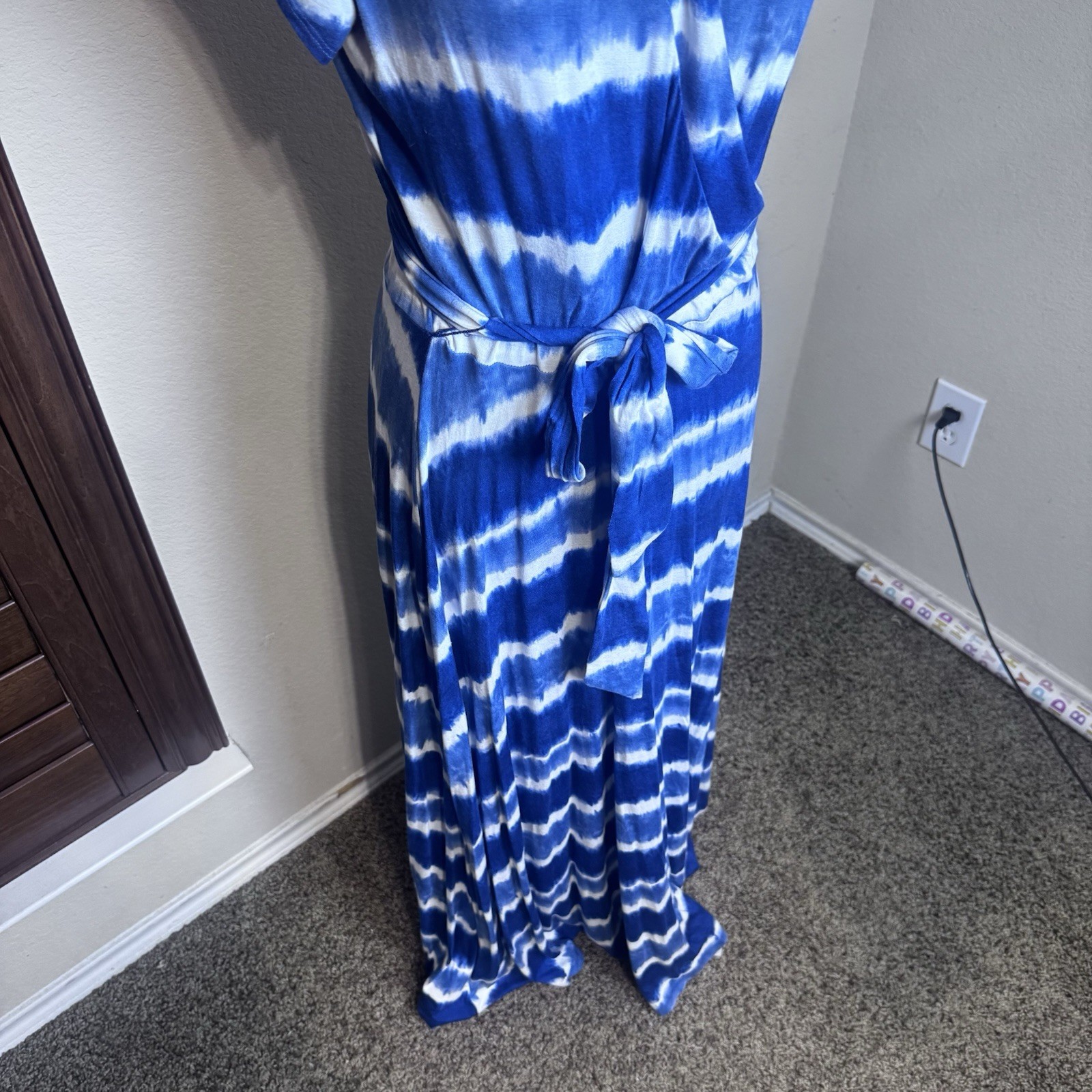 New Directions Blue Tie Dye Maxi Dress Sz M Stretchy Jersey Knit Beachy