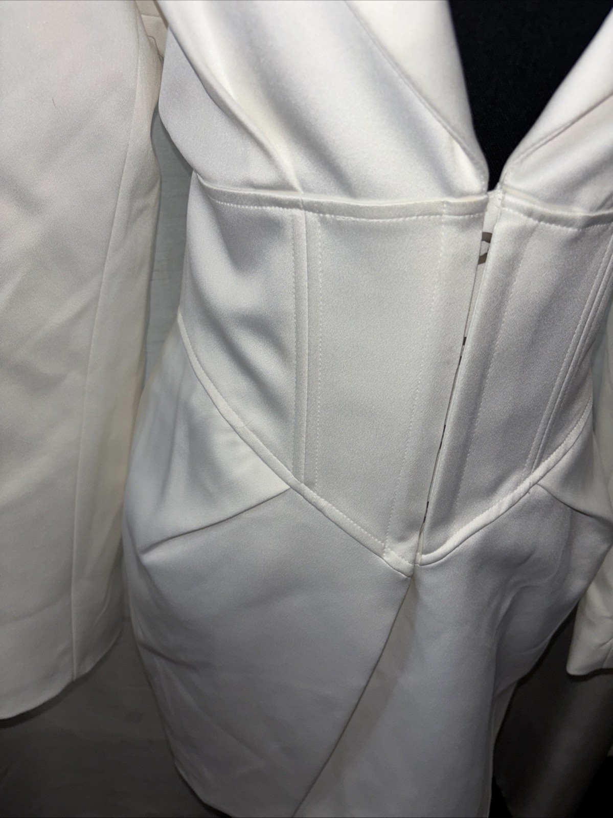 Akira Modern Chic Sleek Bodycon Structured White Satin Corset Blazer Dress SZ M
