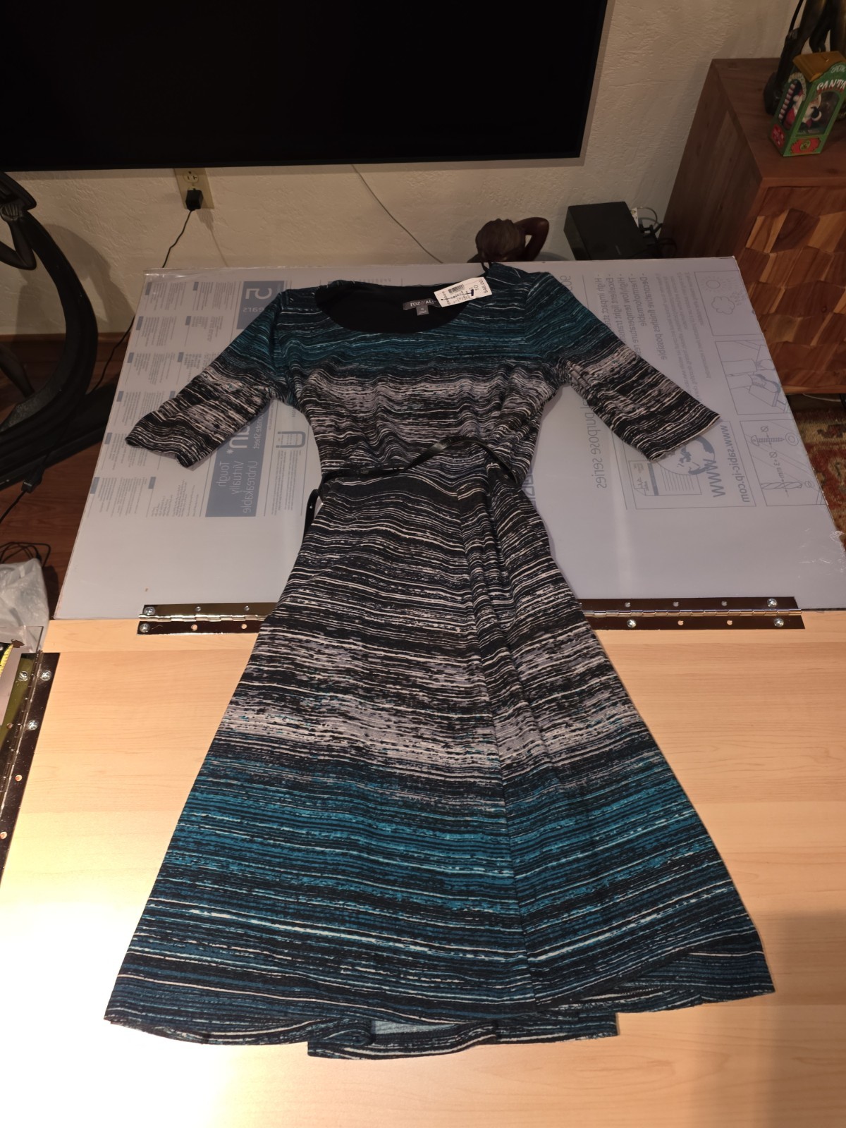 Roz & Ali Black Gray Teal Ombre Striped Knit Jersey 3/4 Sleeve Wrap Dress 10