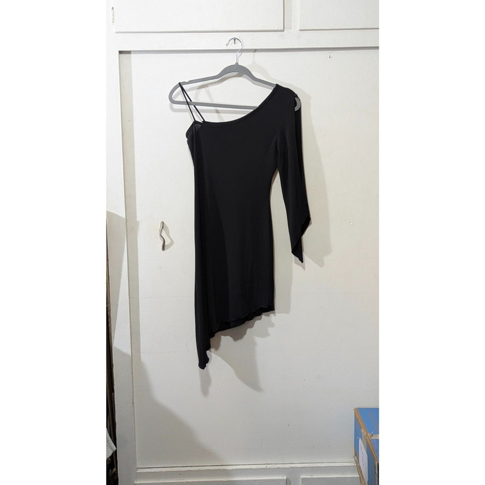 Black One Sleeve Asymmetrical Dress – Forever 21