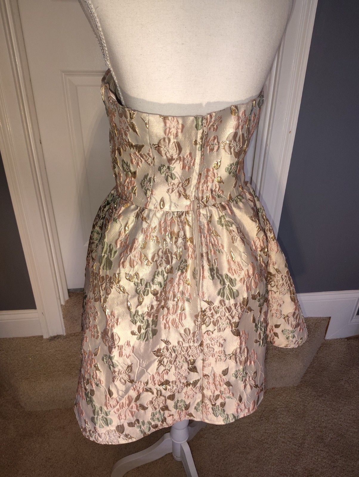 francesca’s Beige Pink Green Floral Jacquard Strapless fit & flare Mini Dress M