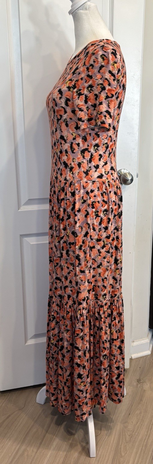 SAINT + SOFIA Greenwich Maxi Dress US 4 Confetti Petal Print Tiered Boho Capsule
