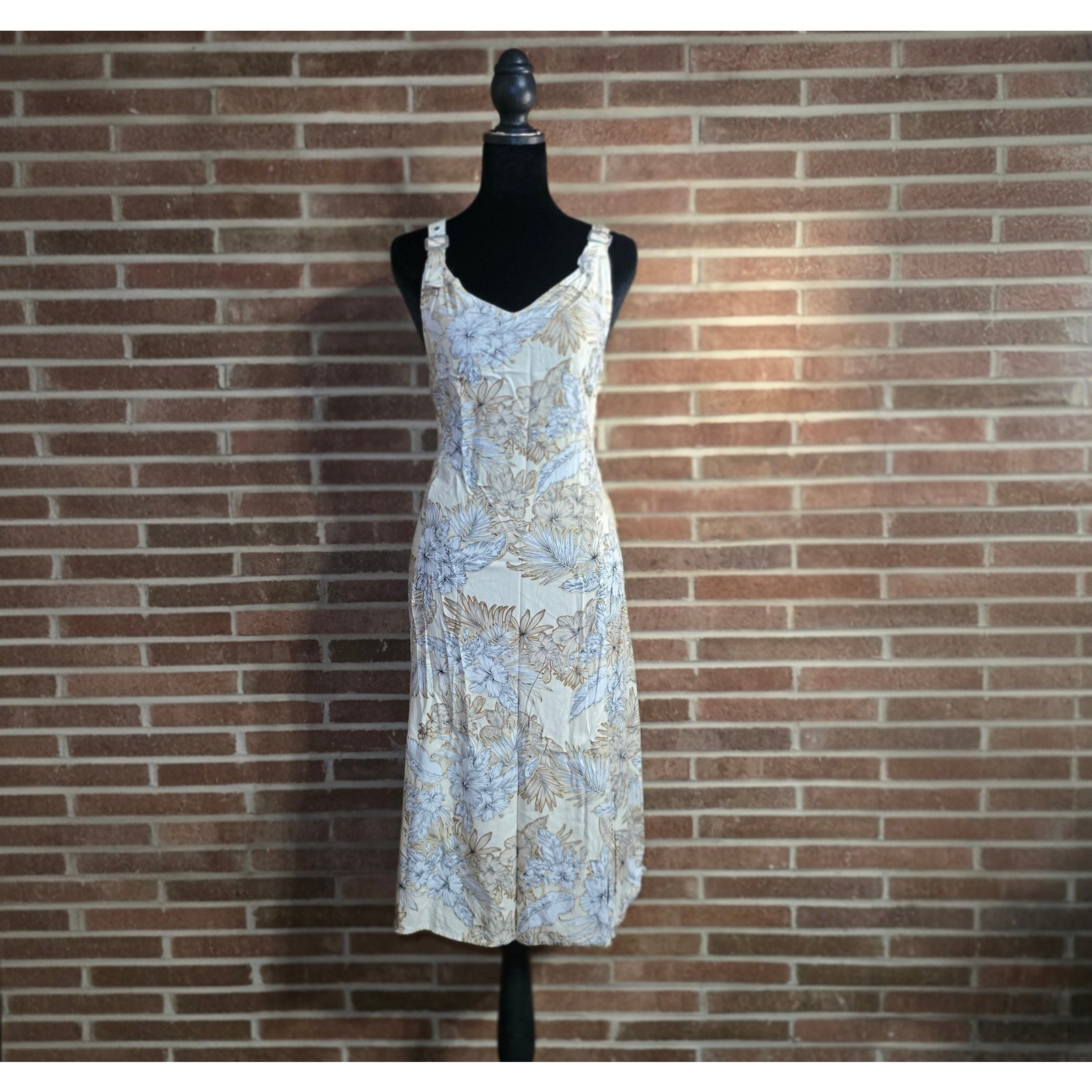 Skye’s the Limit Sleeveless Tropical Floral V-Neck Dress Medium Cream Tan Blue