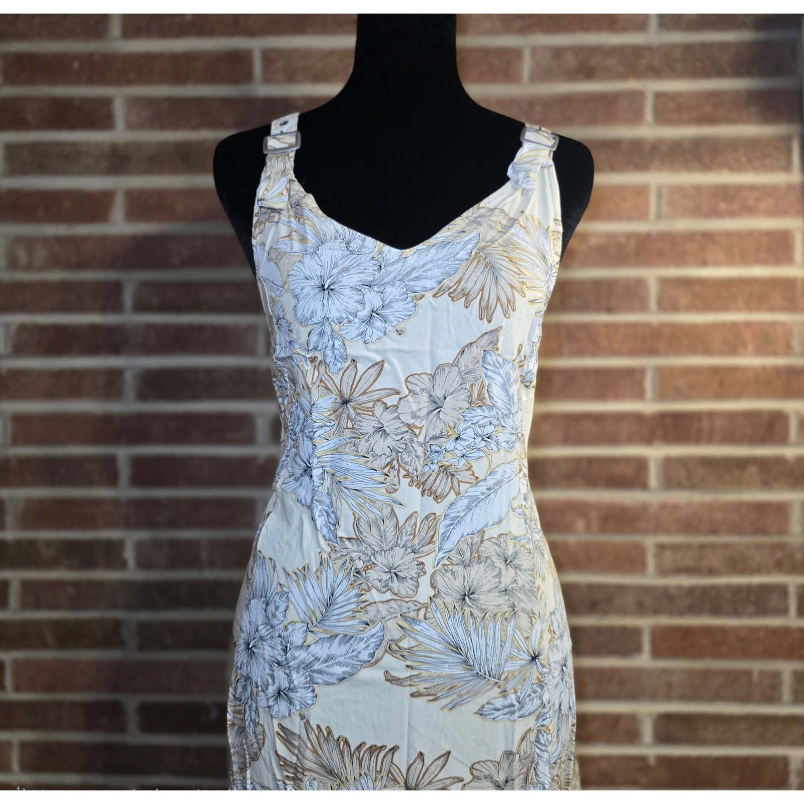 Skye’s the Limit Sleeveless Tropical Floral V-Neck Dress Medium Cream Tan Blue