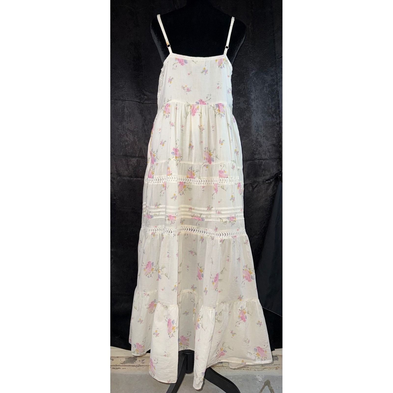 Universal Thread Floral Cotton Tiered Maxi Dress Cream Eyelet Lace Small NWT