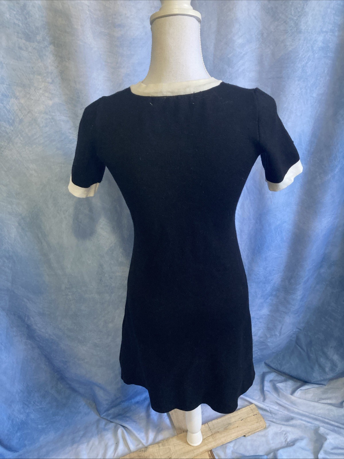 Taylor Black Knit Button Front Mini Dress Cream Contrast Trim Gold Detail Small