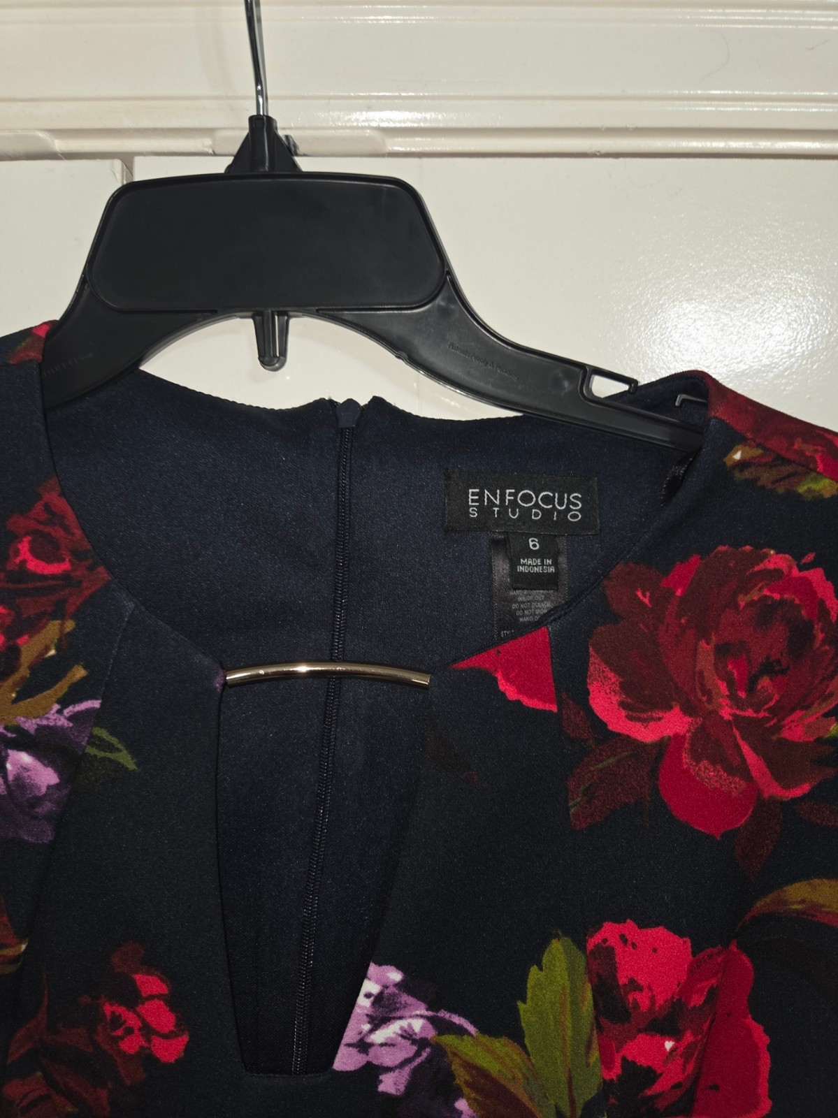 Enfocus Studio Floral Sheath Dress Size 6 Navy Red Rose Print Career Cocktail