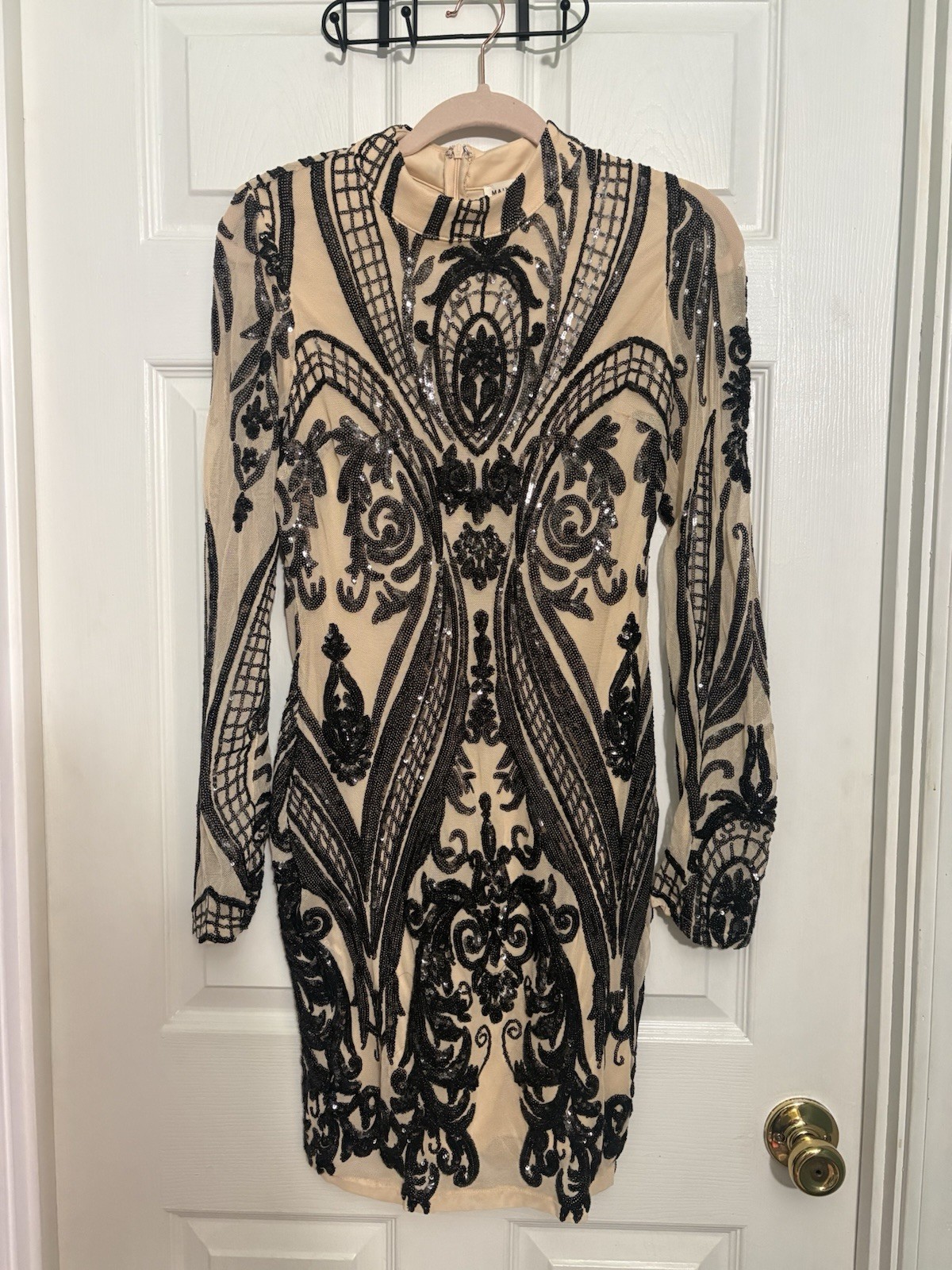 Main Strip M Beige/Black Mesh Sequin V-Neck Long Sleeve Bodycon Short Dress