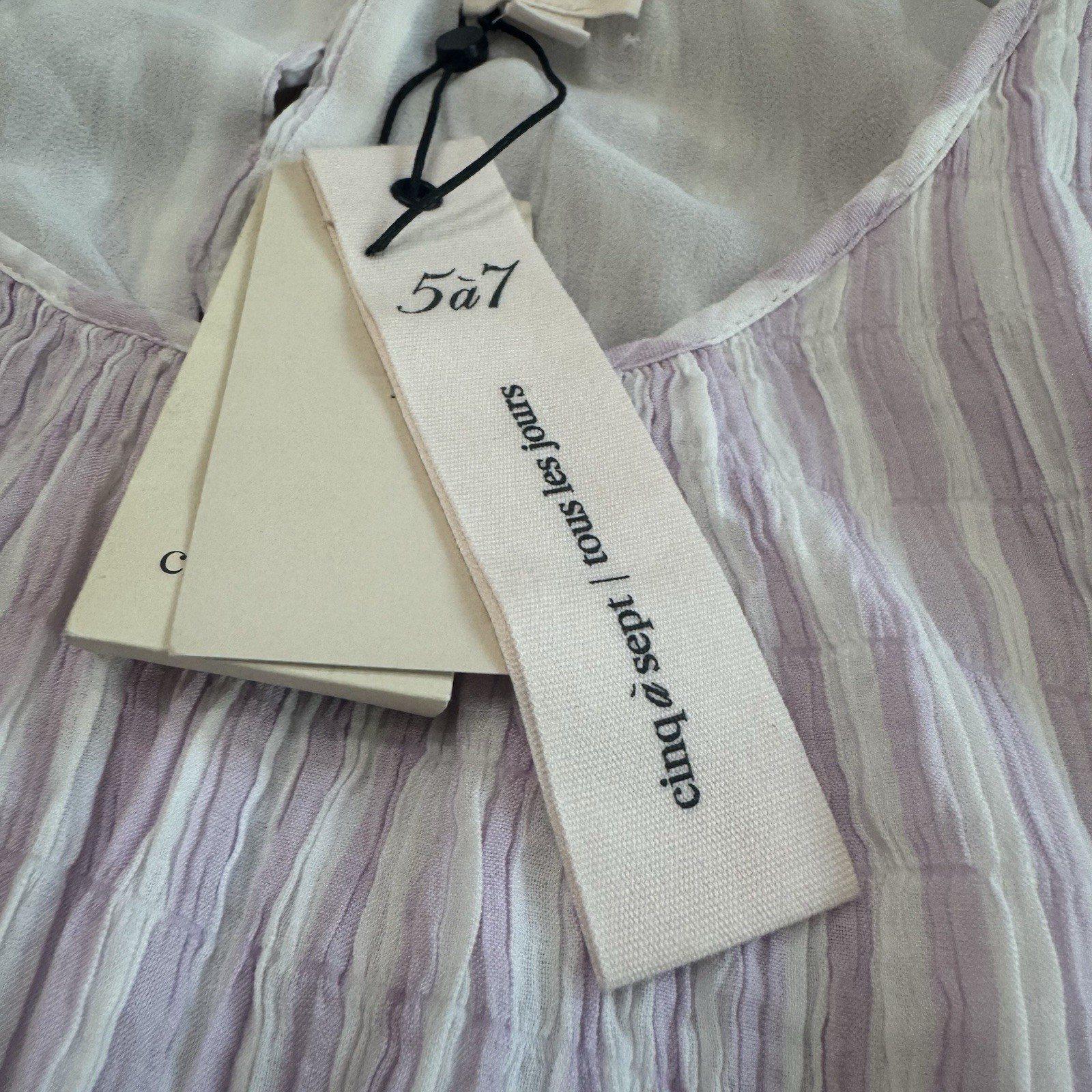 Cinq à Sept Seersucker Midi Dress Size 6 Lavender Ivory Smocked Elastic Waist
