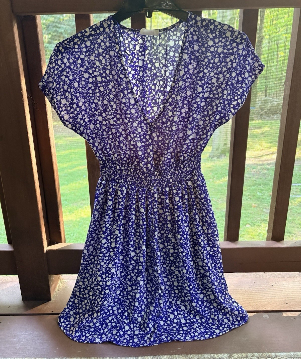 Women’s Sienna Sky XS Blue/White Floral V-Neck Button Front Lined Mini Dress