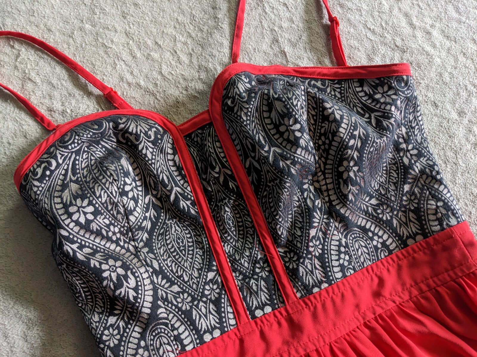 JEALOUS TOMATO Boho Hippie Mini Dress Womens Small Red Black Gold