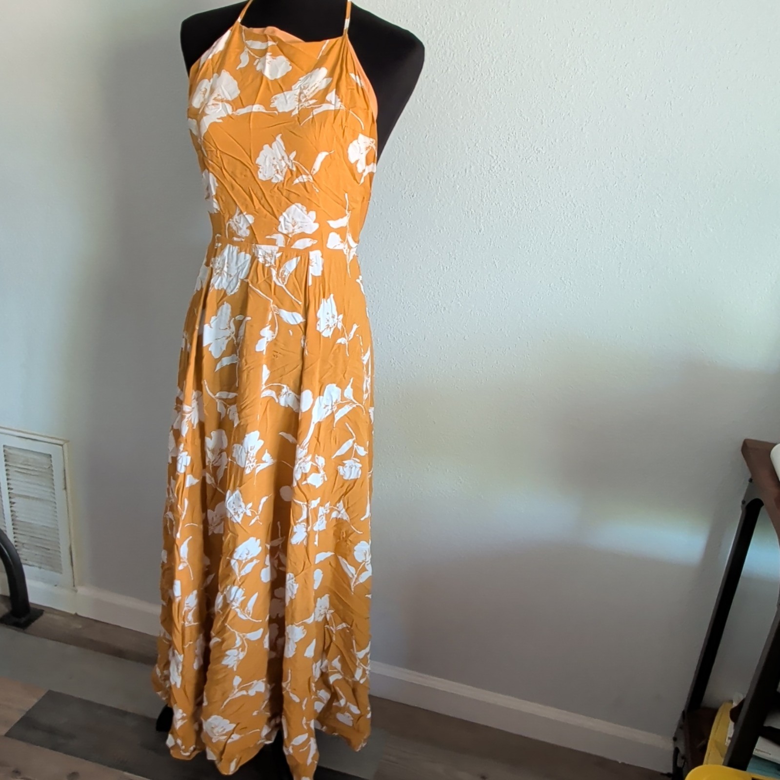Windsor Mustard Yello White Floral Halter Backless Maxi Dress Long Woven Rayon M