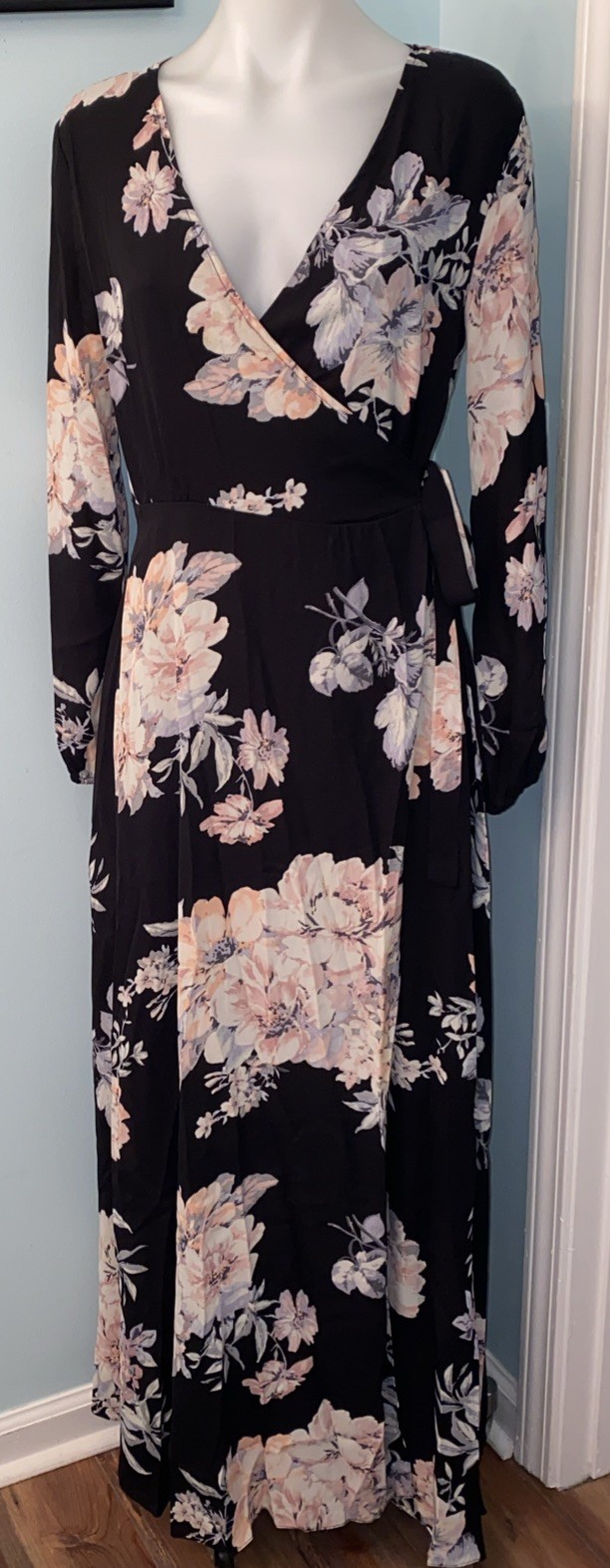 Gianni Bini Women’s Size S Black Floral Wild Flower Rotar Maxi Wrap Dress NWT