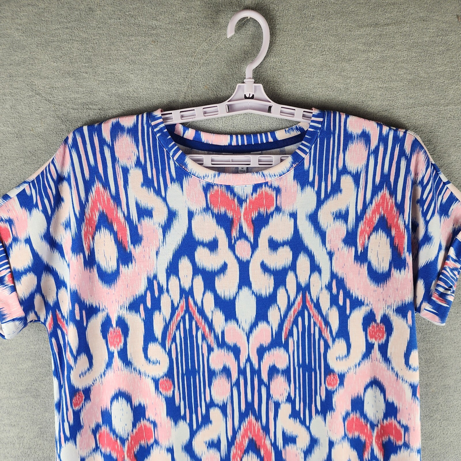 Crown an Ivy Woman Shift Bright Colorful AOP M Pink Blue White Cuff Sleeves
