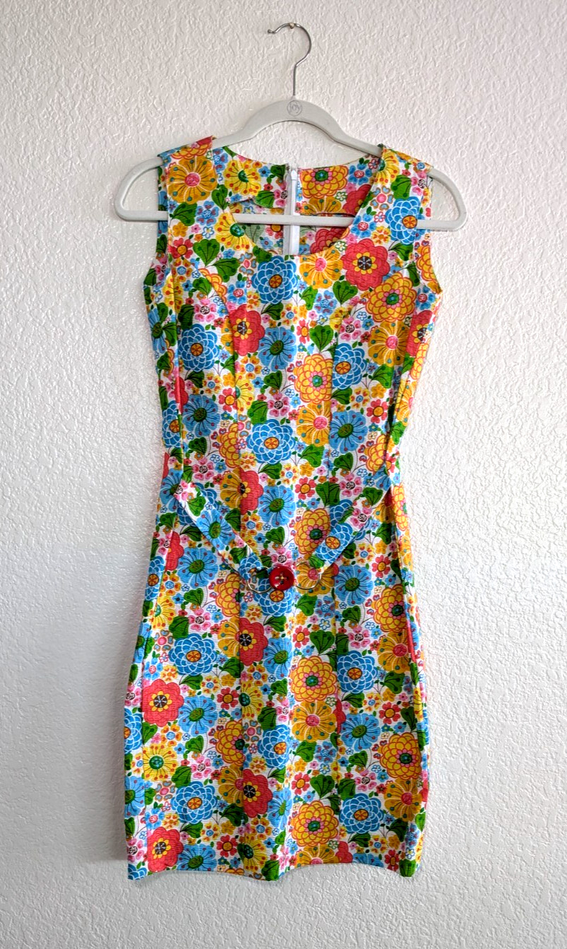 Custom Handmade Sheath Dress Women’s Floral Mod Retro 60’s Style Sleeveless