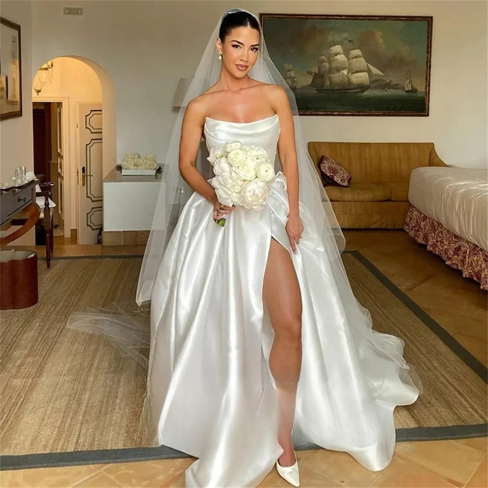 Simple Stain Strapless Pleats High Side Slit Wedding Dress Pastoral Sleeveless