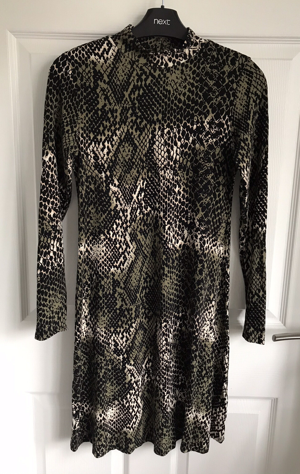 Ladies Black Mix Dorothy Perkins Long Sleeved Mock Neck Dress – Size 6