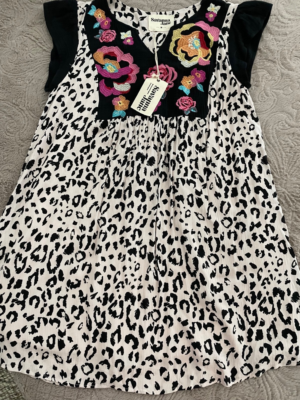 Savanna Jane Leopard Print Tunic w/floral embroidery Size M – NWT