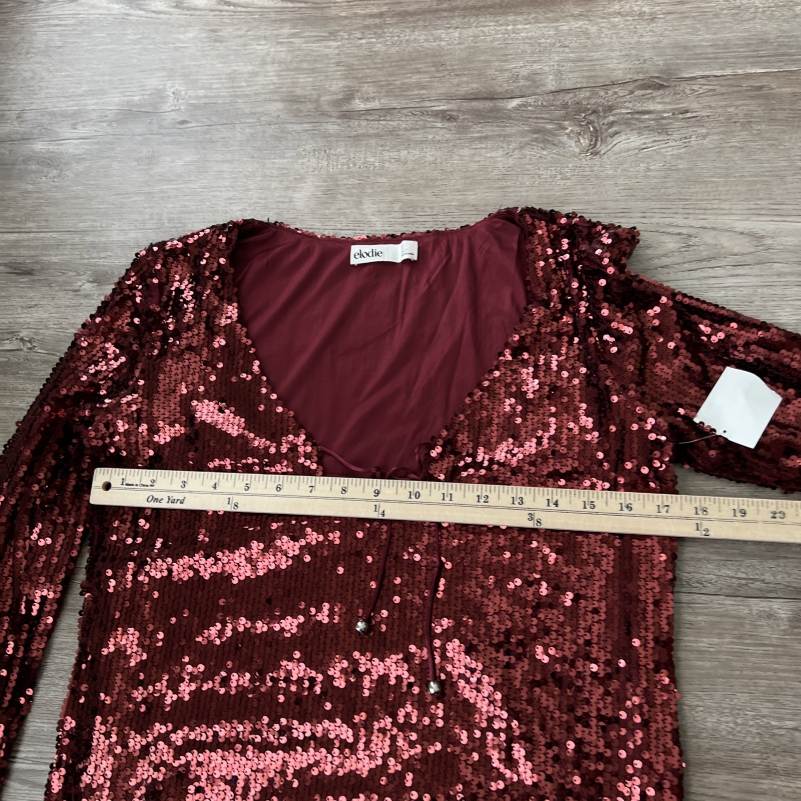 Elodie Bell Sleeve Sequin Mini Dress Womens L Burgundy V Neck New