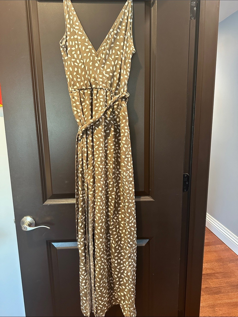Brown and White Spotted Maxi Dress with Slits Size L