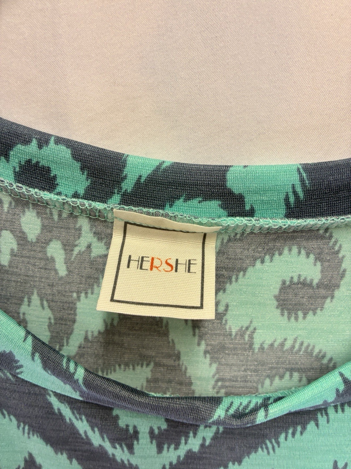 Hershe Tunic Top M Teal Gray Damask Print Long Sleeve Pockets Stretch USA
