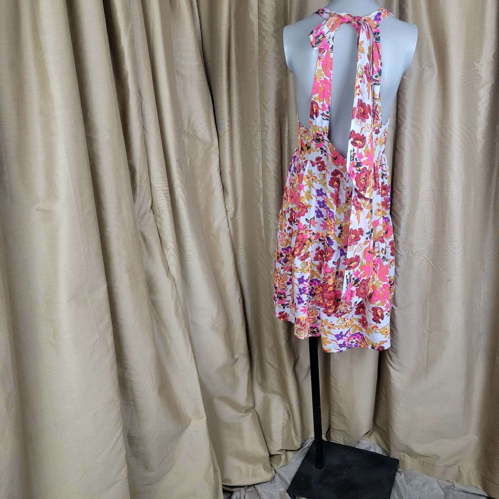 Natural Life Floral Back Button Linen Feel Dress Size M