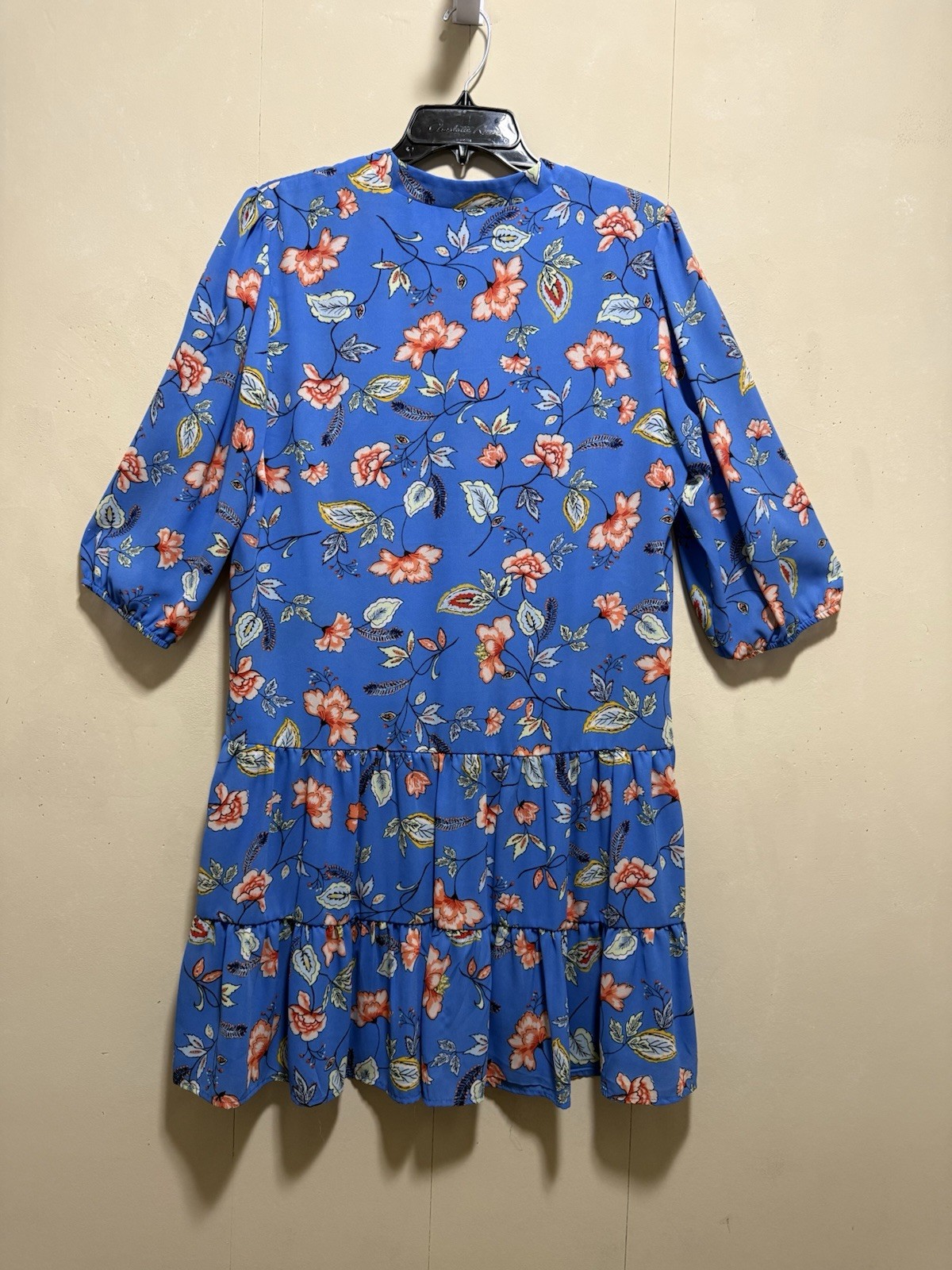 Emma & Michele Floral Tiered Knee length Dress Button Detail Women’s Sz M / Blue