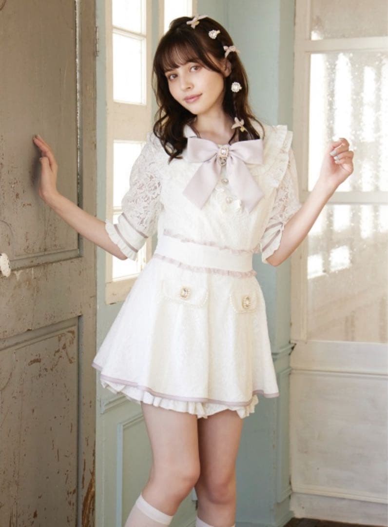LIZ LISA Lace Setup