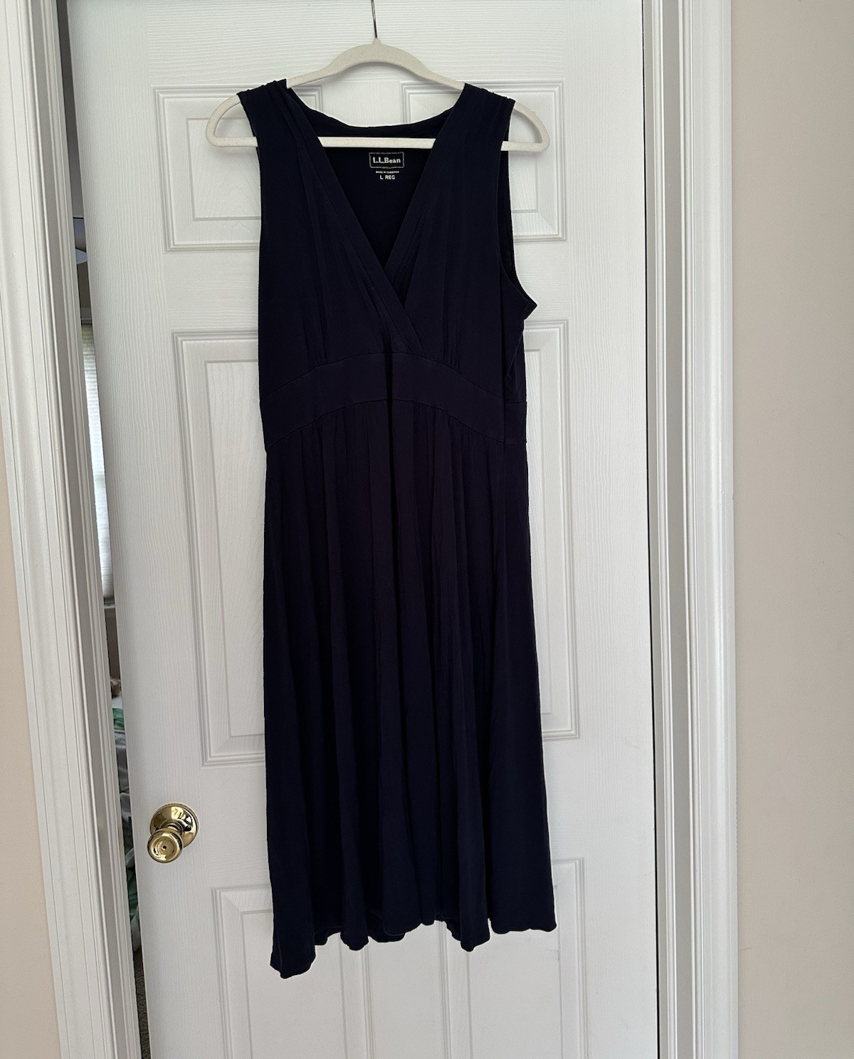 L.L.Bean A-Line V-Neck Sleeveless Jersey Knit Stretch Navy Knee Dress Women’s L