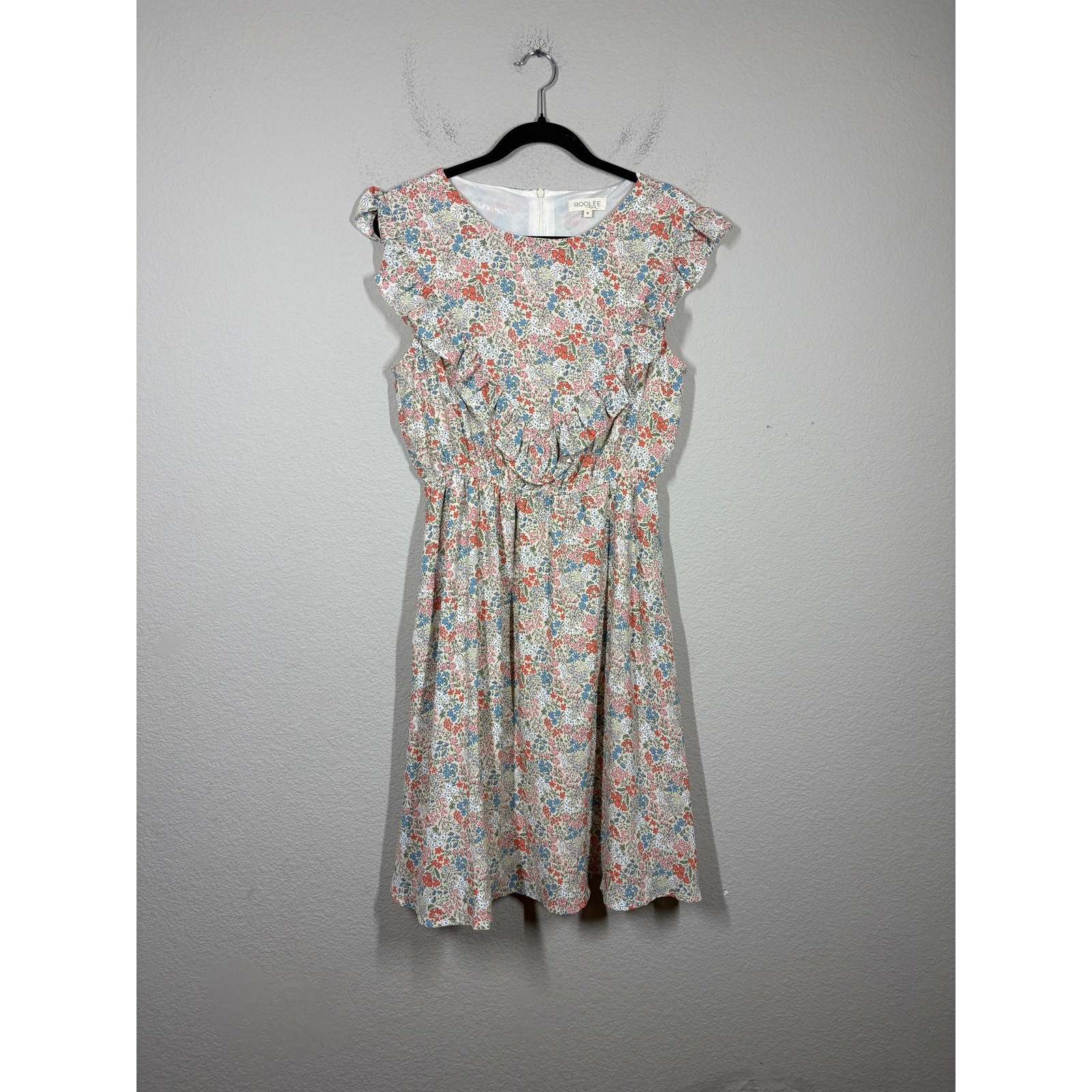 Roolee Mom Size Small Ruffled Shift Dress Tan Floral Side Pocket Flutter Sleeves