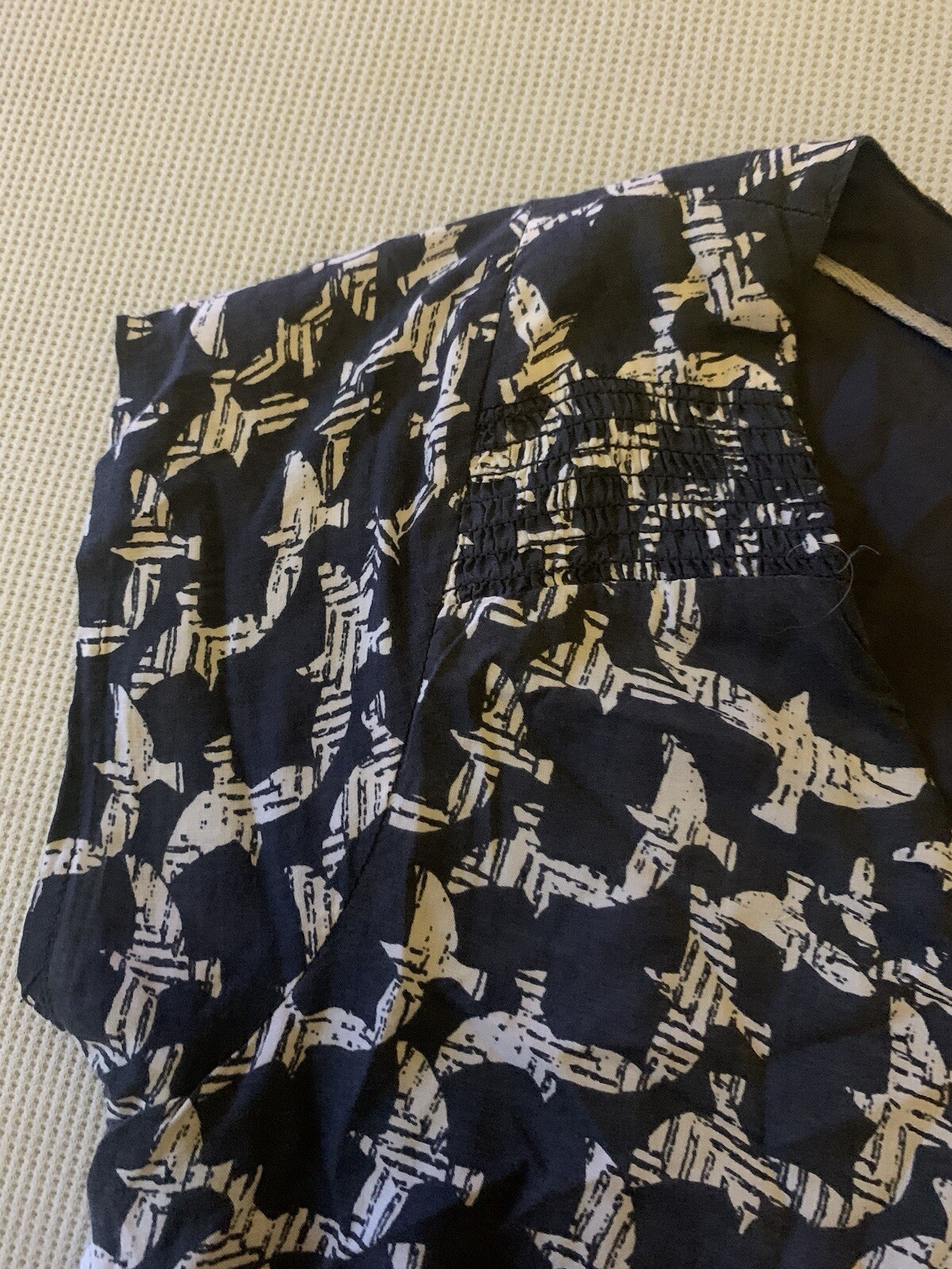 WHITE STUFF, Dark Moonlight-Dove Print-V Neck-Short Sleeve-Lined-Dress. Size 8