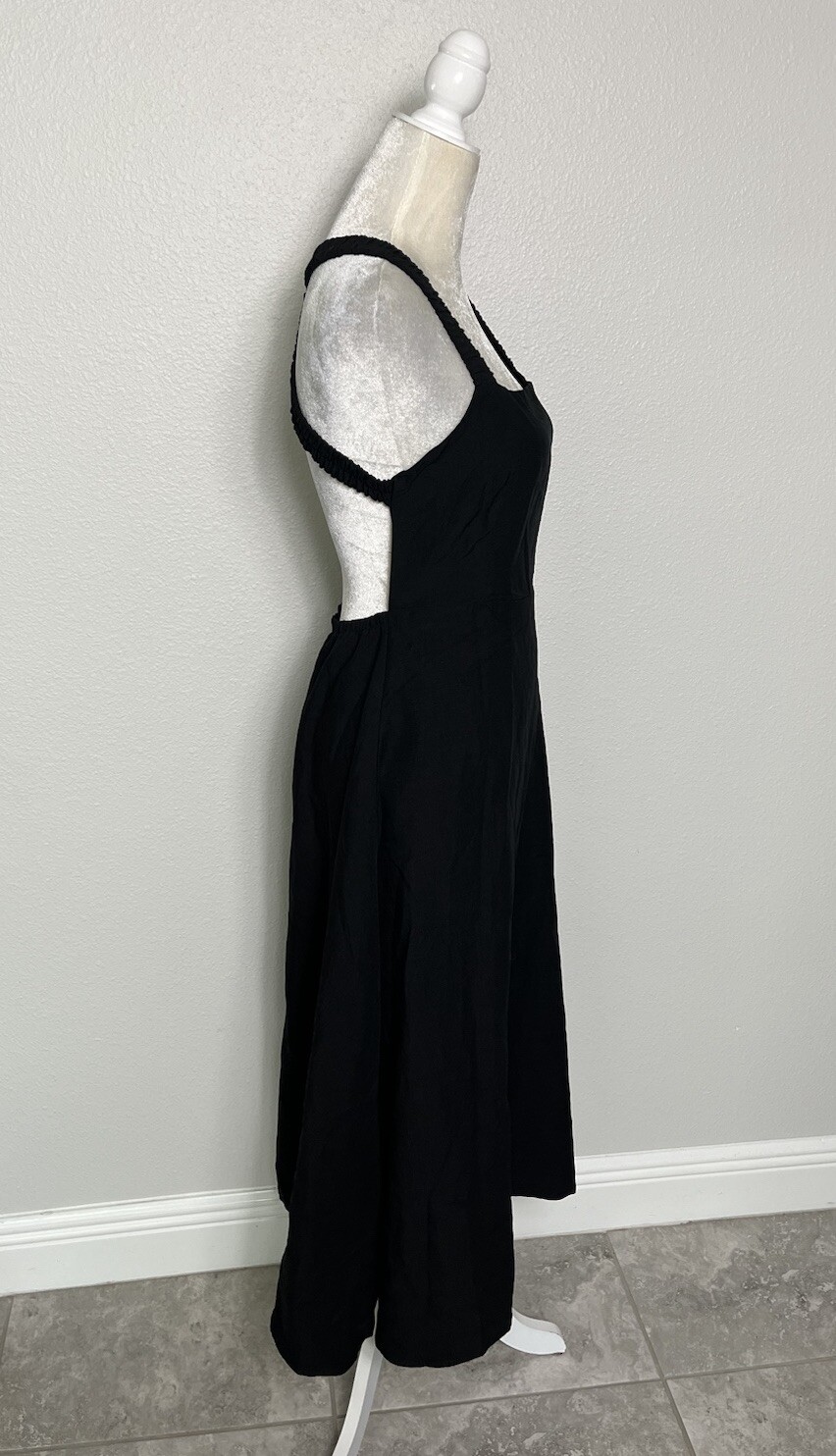 ASTR Valenz Linen Blend A Line Square Neck Criss Cross Back Midi Dress Black M