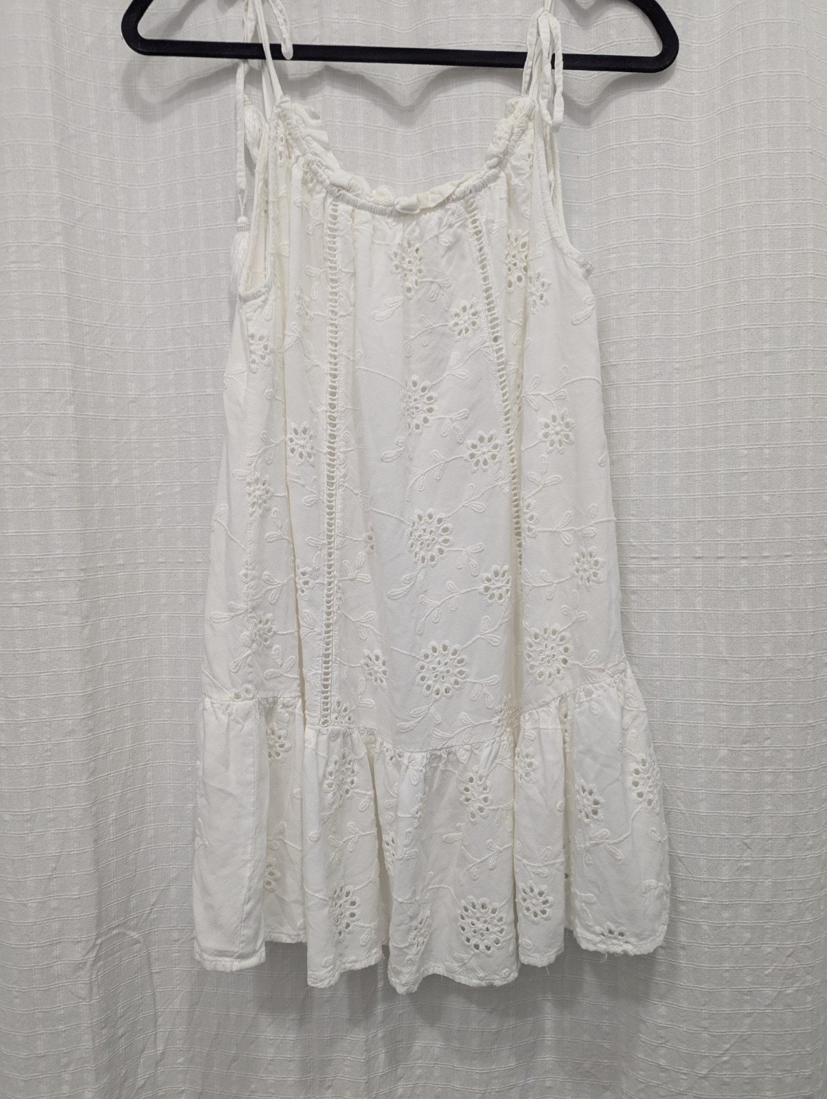 Nicole Miller Atelier White Floral Eyelet Tiered Peasant Mini Dress Babydoll Med