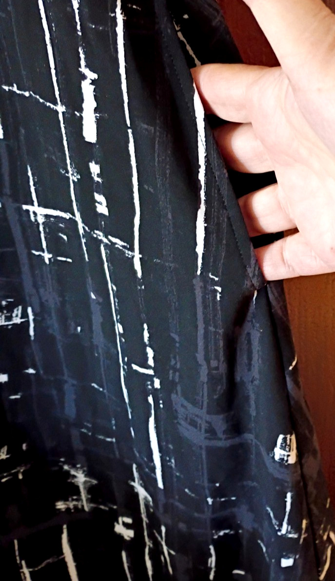 NWT Sympli 14 Trapeze Dress Drifting Lines Black