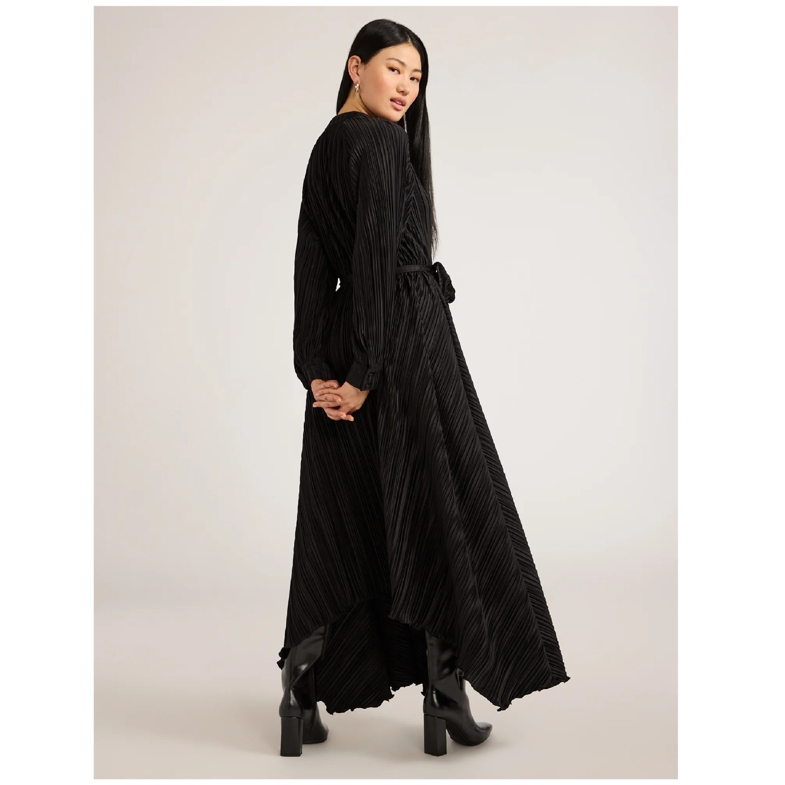 Scoop Women Pleated Handkerchief Hem Dress Long Sleeve Black Soot Size S