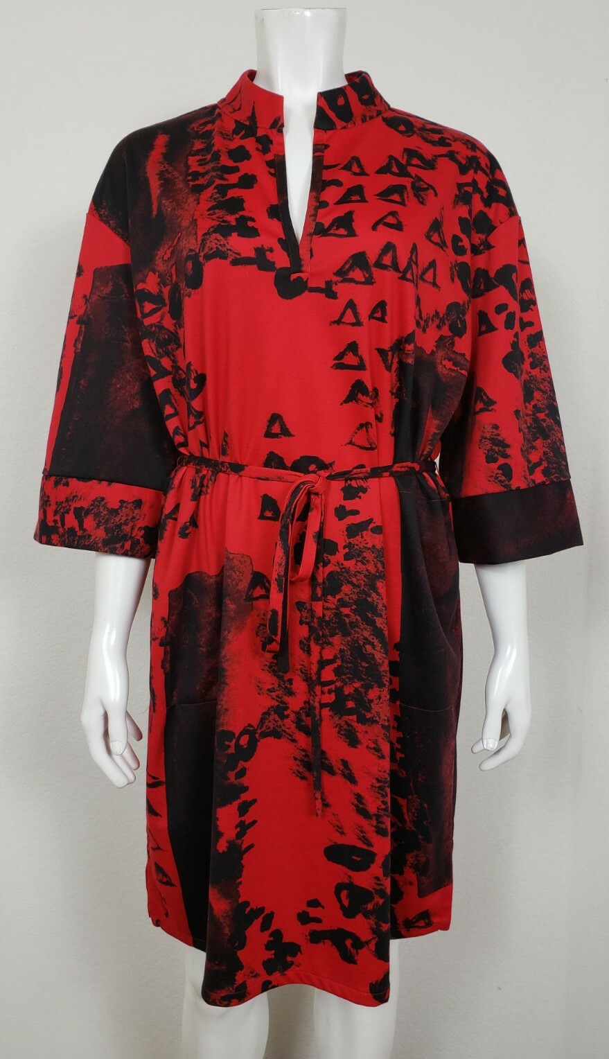 Natori Womens Dress Size Large Elbow Sleeve Pullover Red Black Abstract Casual