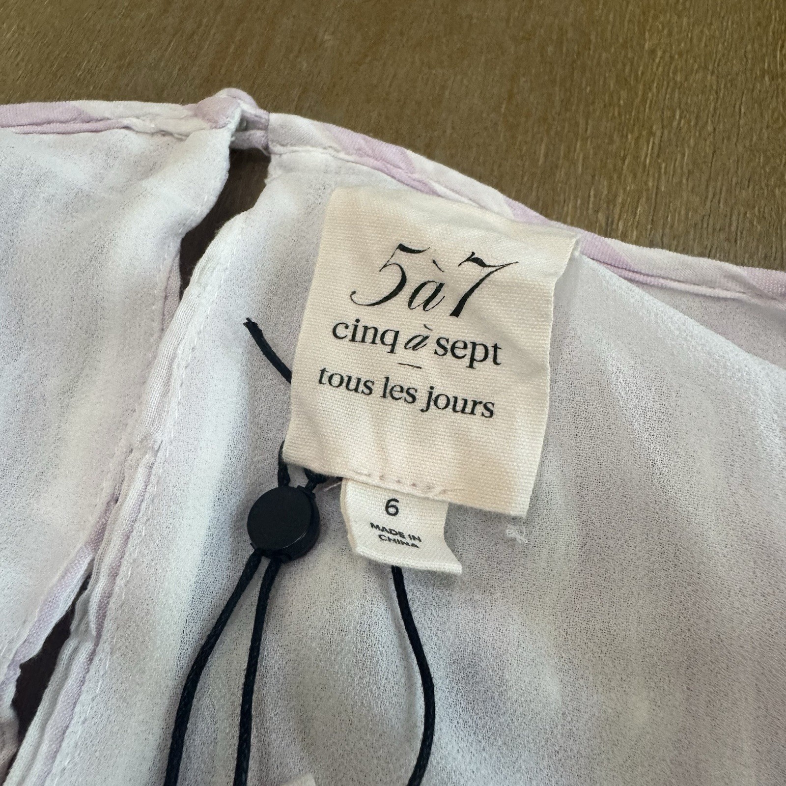 Cinq à Sept Seersucker Midi Dress Size 6 Lavender Ivory Smocked Elastic Waist