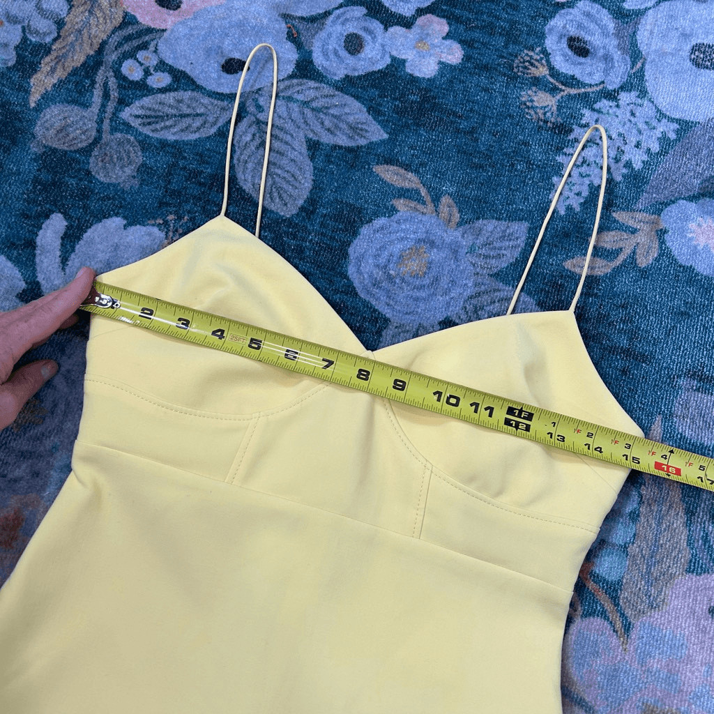 Likely Dress Pale Yellow Sleeveless Lined Side Slit V-Neck Mini Bodycon Sz 0 XS