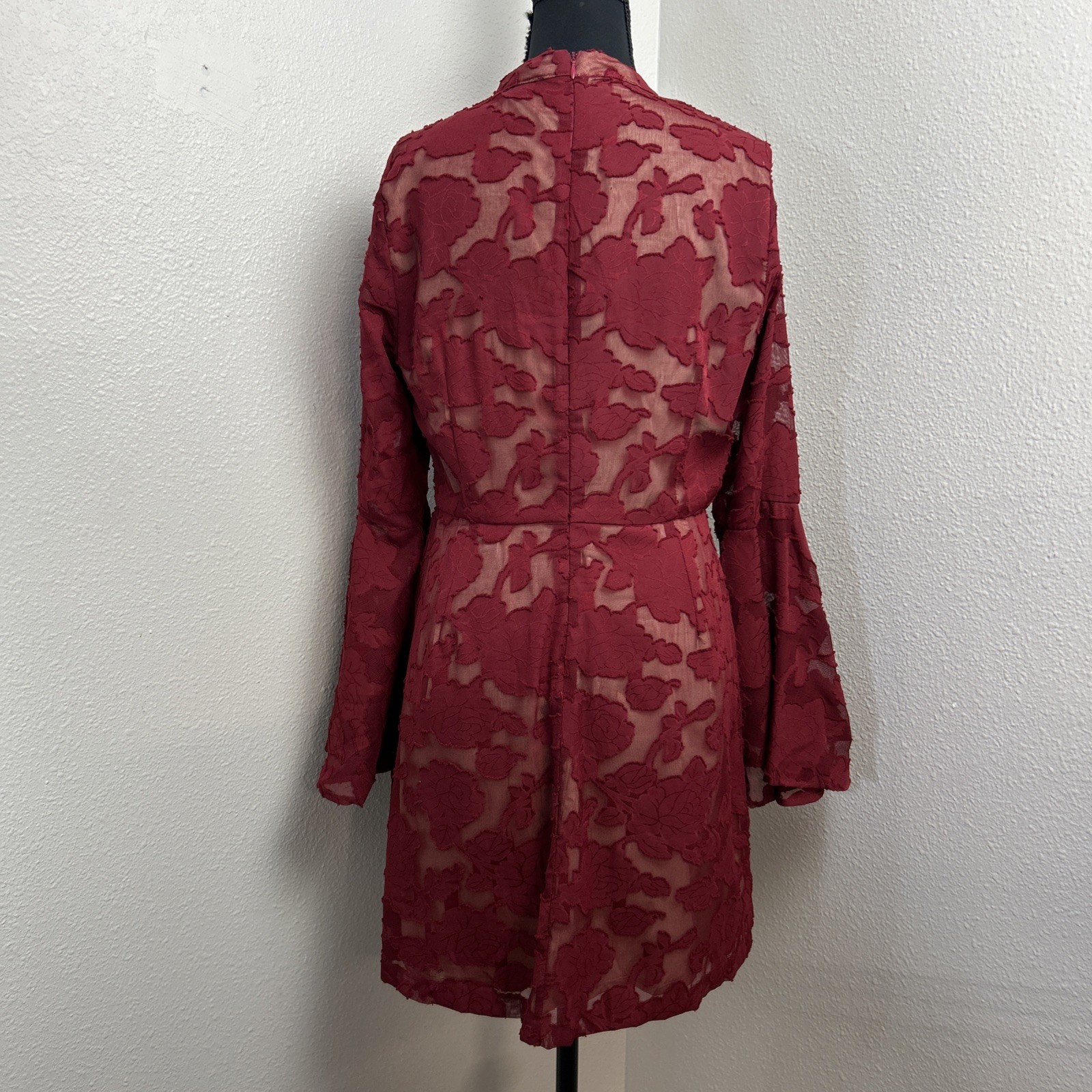Lucy Paris Dress Women’s M Maroon & Tan Underlay Floral Embroidered Bell Sleeve