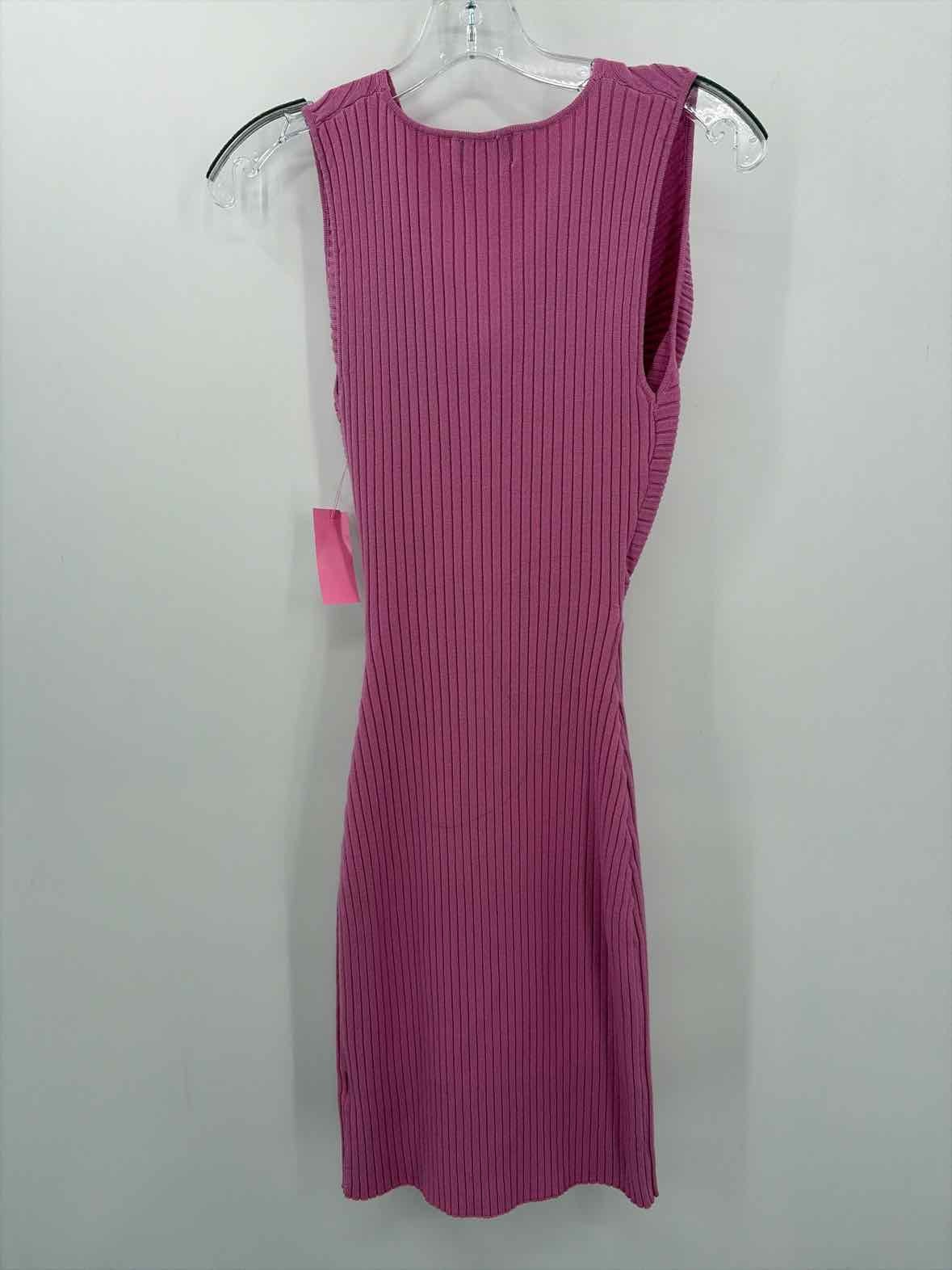 Pre-Owned Vici Pink Size Small Knee Length Sleeveless Dress