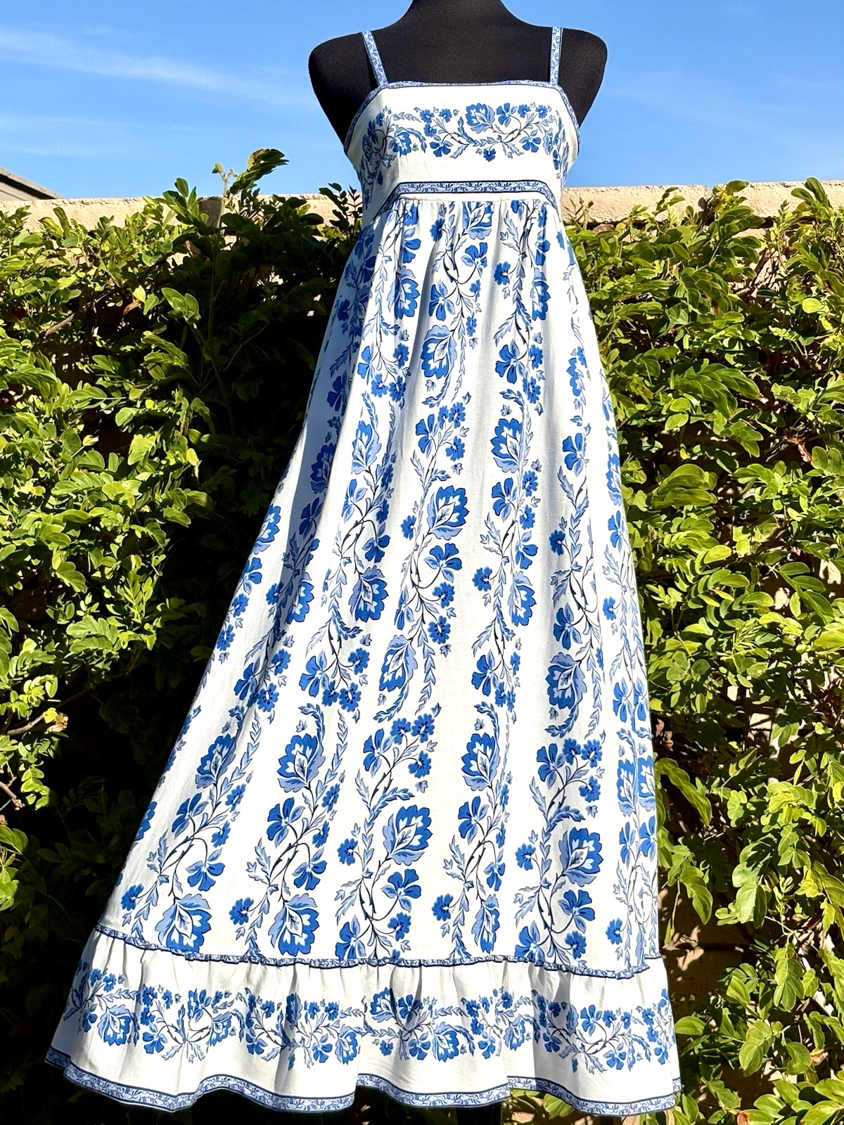 Calypso St. Barth SZ M. White/Blue Rayon/linen blend Squared neck Midi Dress-NWT