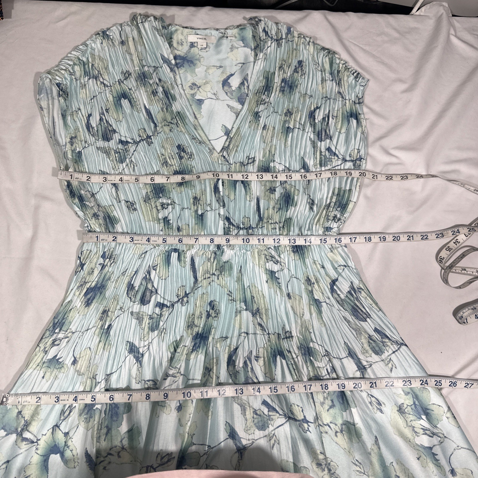 NEW VINCE [ Large ] Flora Crushed Cap Sleeve V-Neck Dress in Blue Floral U1710