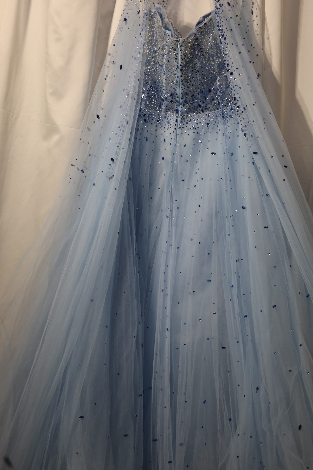 Elegant Evening Dress Light Blue Tulle Crystal Embellished Rhinestones