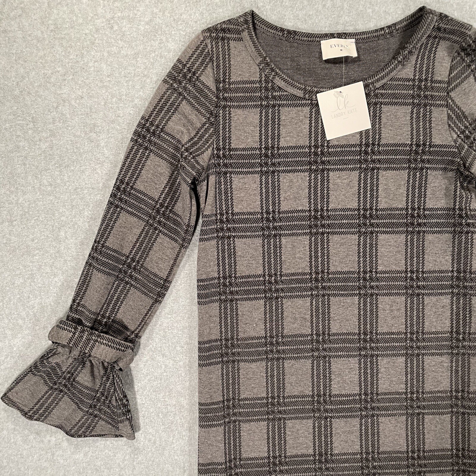 NWT Everly Adele Shift Dress Grey Plaid Ruffle Sleeve Size Small USA Made DR8246