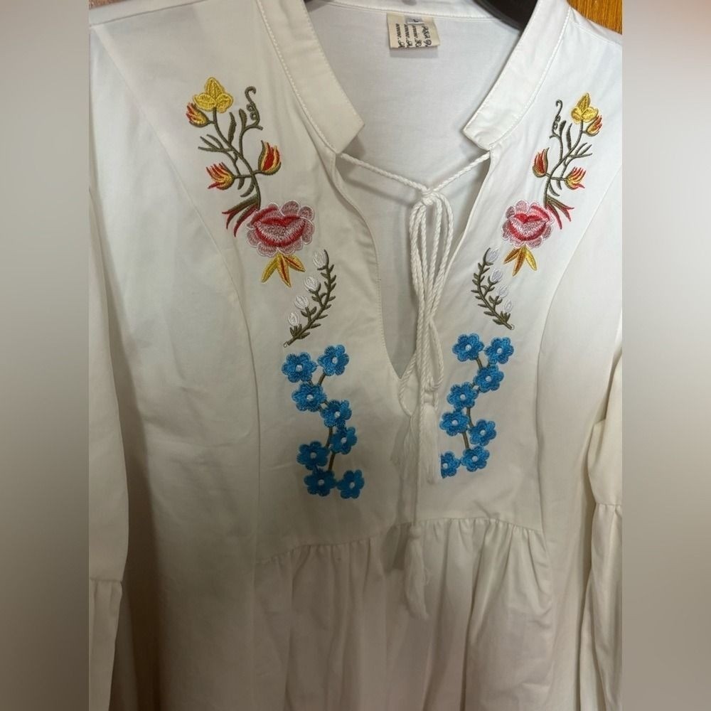 Boutique white pheasant embroidered tassle mini dress large classy luxury cotton