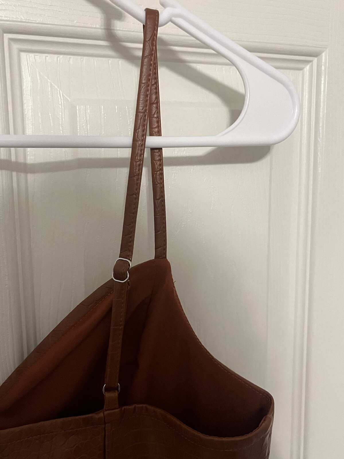 NWT Le Lis Collection Womens Camel Croc Dress w/ Adjustable Straps – Size Medium