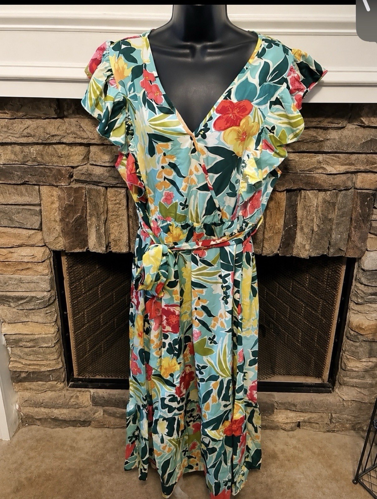BloomChic Floral V-Neck Flutter Short Sleeve Maxi Dress XL NWT 14 16
